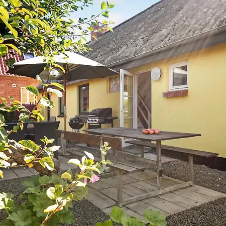 2 Bedroom Amazing In Orum Djurs Feriehus Ramten
